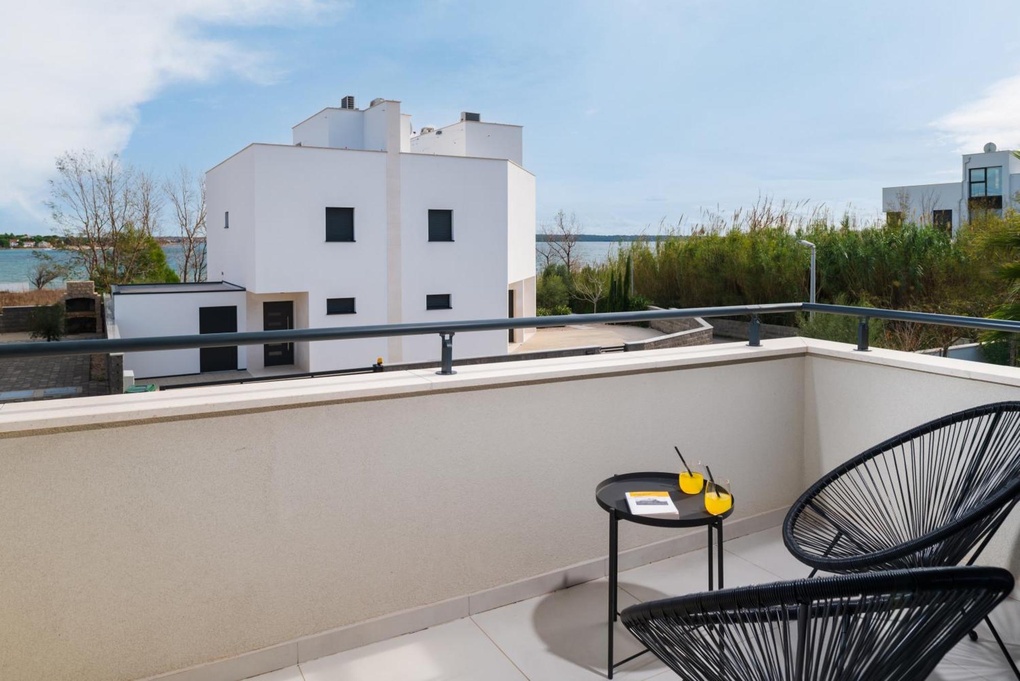 Villa Roca With Heated Pool And Sauna Privlaka  Dış mekan fotoğraf