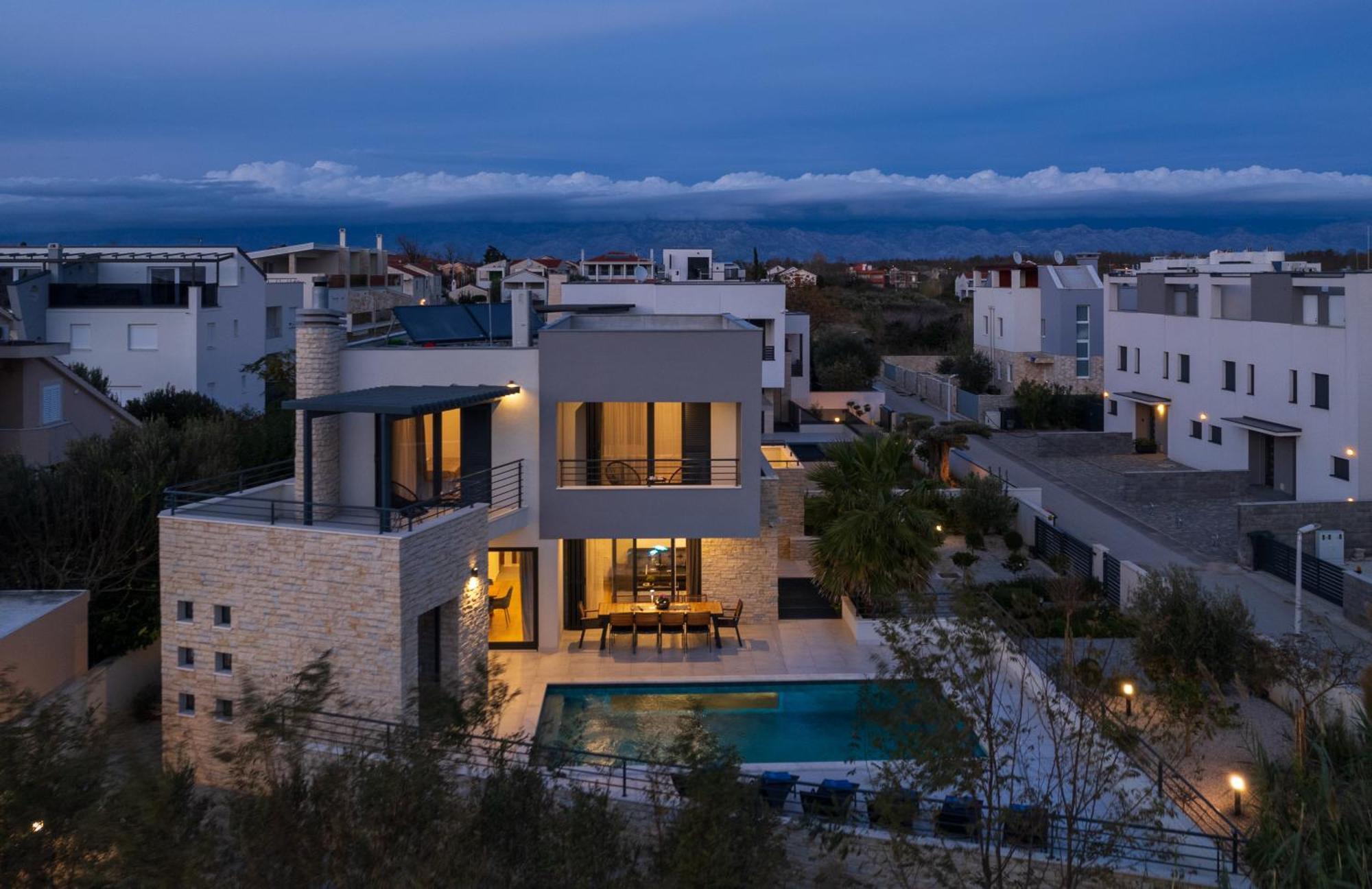 Villa Roca With Heated Pool And Sauna Privlaka  Dış mekan fotoğraf