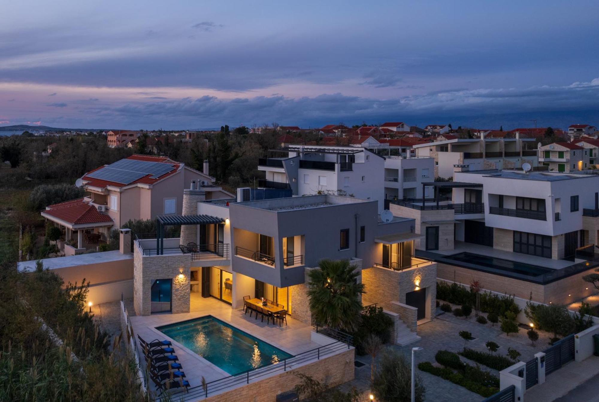 Villa Roca With Heated Pool And Sauna Privlaka  Dış mekan fotoğraf